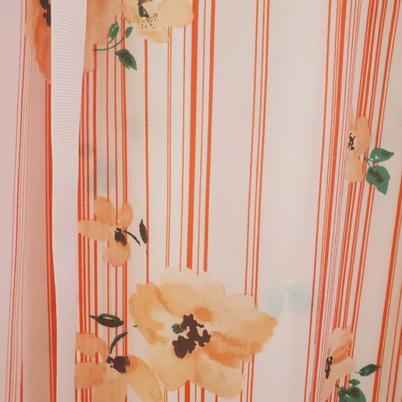 Elle semi sheer peach stripe & floral ruffle neck blouse medium - Picture 7 of 9